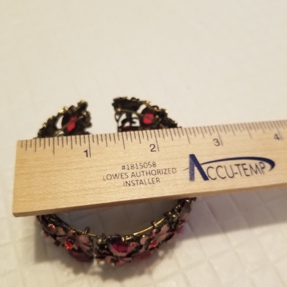 Pink crystals and Flower 1 and 1/2 inch cuff Braclet - Picture 3 of 4